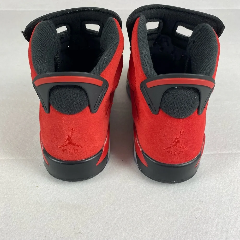 Jordan bold red
